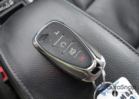 2018 Chevrolet Cruze Premier Auto из США, поврежденный, VIN 1G1BF5SM8J7242329